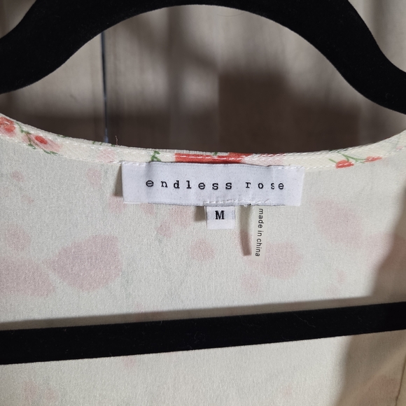 Floral Ruffle V-Neck Blouse - Picture 2 of 5